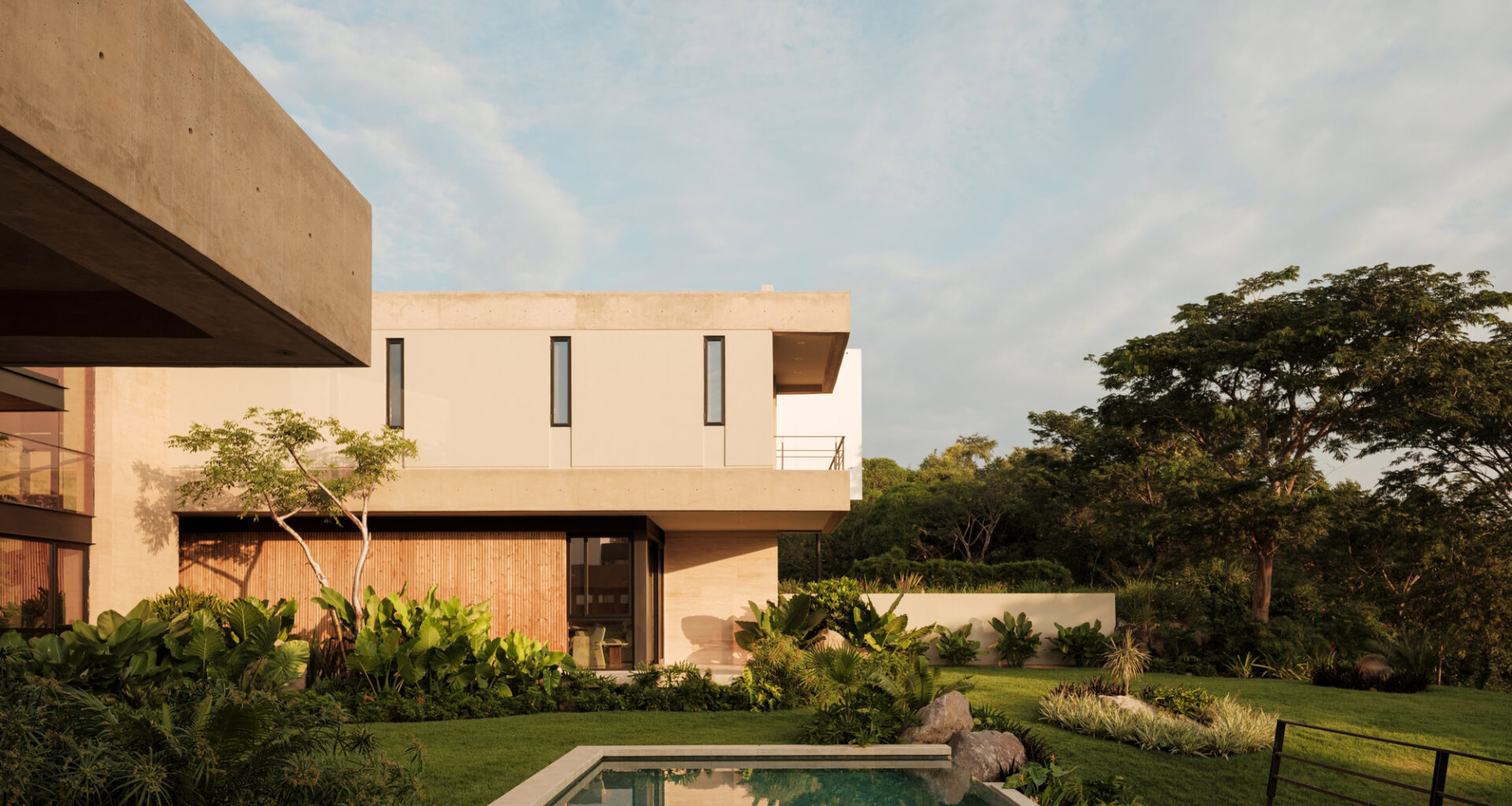 Naab House / Di Frenna Arquitectos