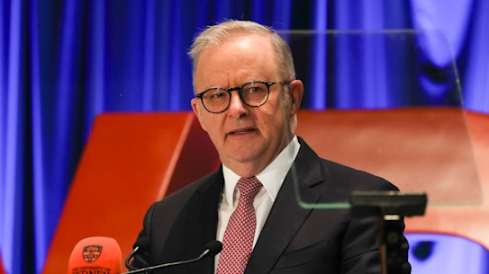Prime Minister Anthony Albanese delivering a speech on AI at the University of Sydney.