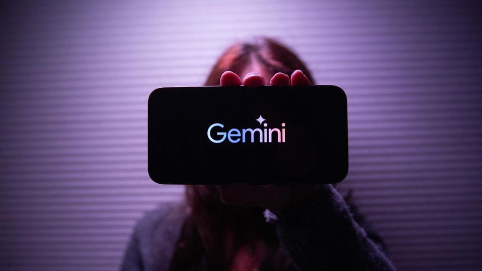 NotebookLM becomes Gemini Notebooks