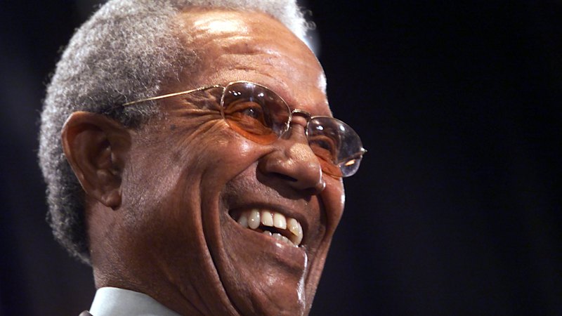Sir Garfield Sobers, greatest all-rounder, dies aged 89, West Indies Cricket announces