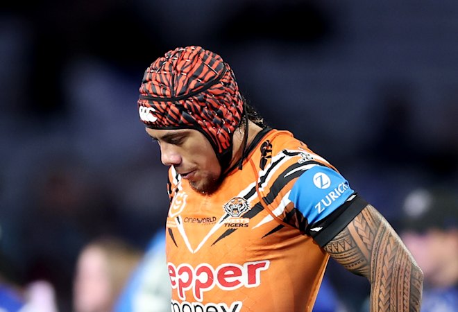 NRL 2026: Canterbury’s Lachlan Galvin gets the better of Jarome Luai in horror week for the Tigers