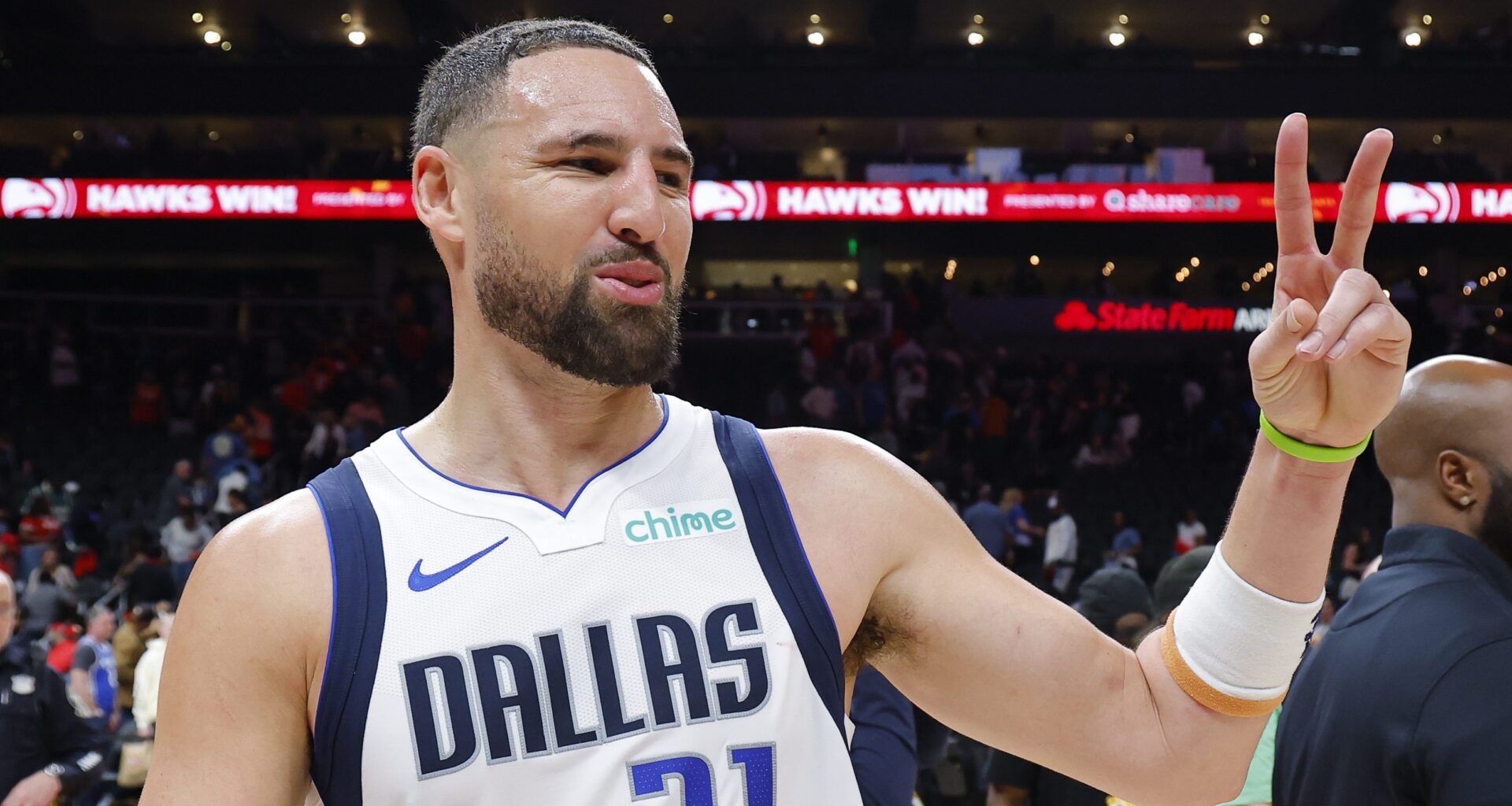 Warriors Reunion With Klay Thompson Gains 'Momentum'