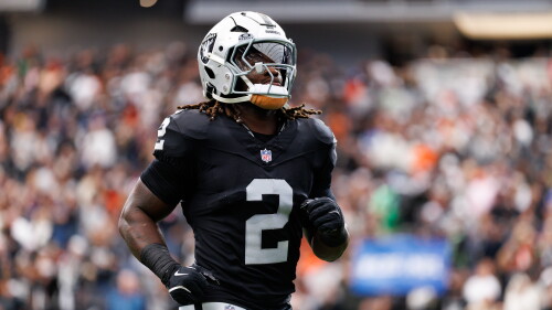 Denver Broncos v Las Vegas Raiders - NFL 2025