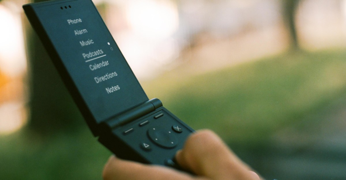 The Light Flip is a minimalist flip phone with a point to prove