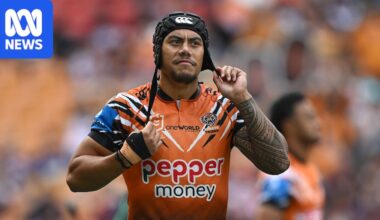Eels defend Jarome Luai's 2027 NRL signing ahead of Chiefs move