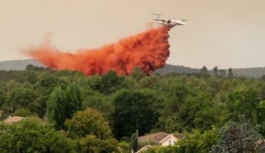 France fires: More than 20,000 people evacuated from Bay of Arcachon as heatwaves sweep Europe