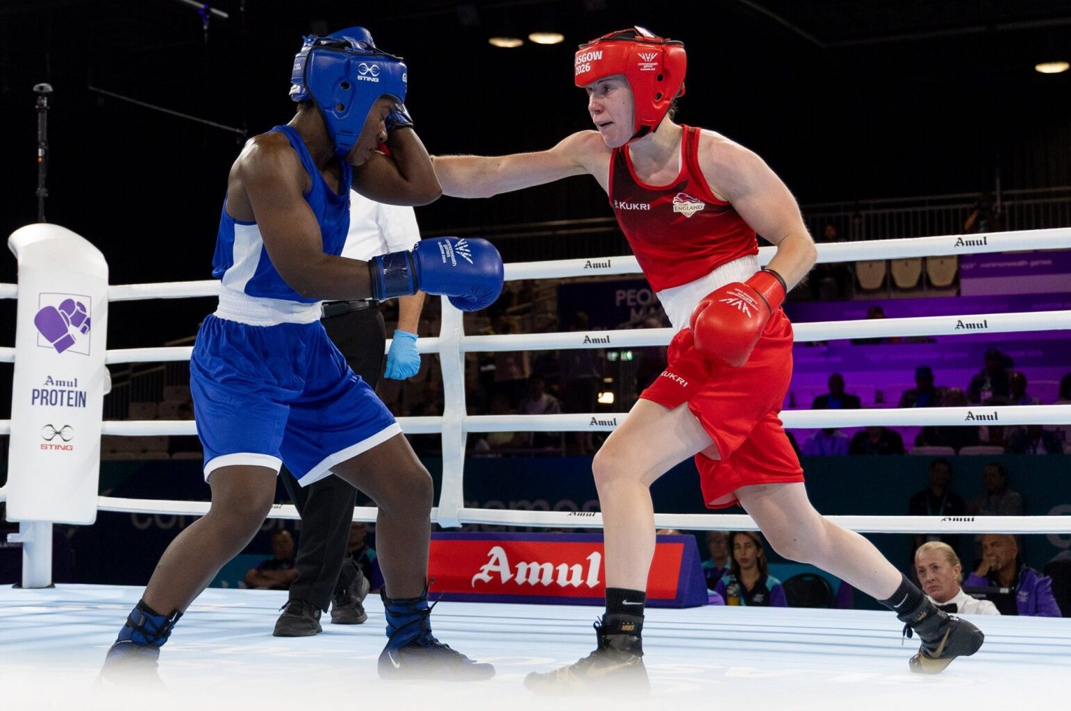Lauren Mackie wins in Glasgow boxing opener