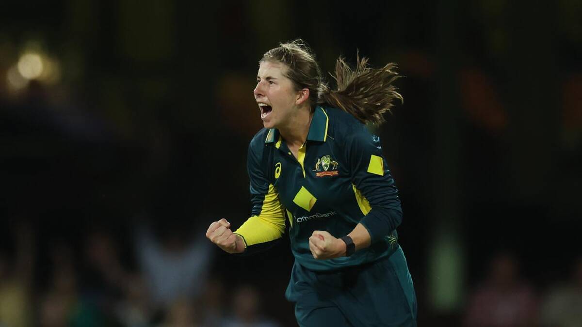 Australian cricketer Georgia Wareham is also impressing over in the UK in The Hundred. (Mark Evans/AAP PHOTOS)