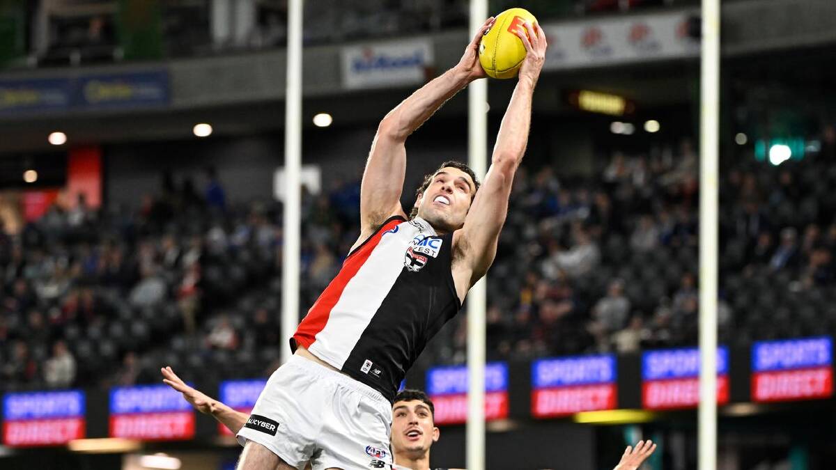 King took this mark but bowed out in the third quarter without having registered a point. (Adam Trafford/AAP PHOTOS)