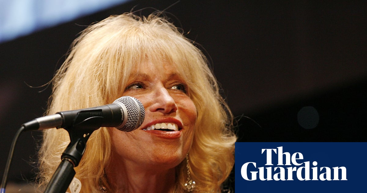 Carly Simon shares Parkinson’s disease diagnosis and says music has ‘rescued’ her | Carly Simon