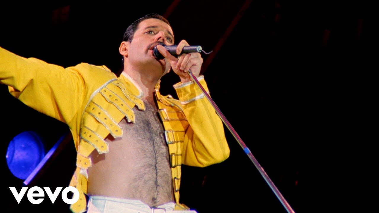 Queen - Radio Ga Ga (Live in Budapest) - YouTube