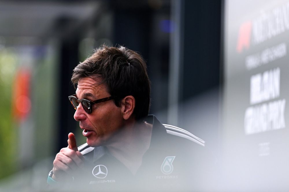 Toto Wolff admits McLaren has 