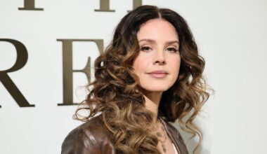 Lana Del Rey Manages A Chart First Among Women