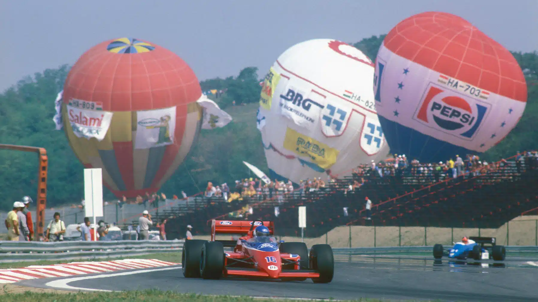 Patrick Tambay (Beatrice Lola-Haas) in the 1986 Hungarian Grand Prix at the Hungaroring