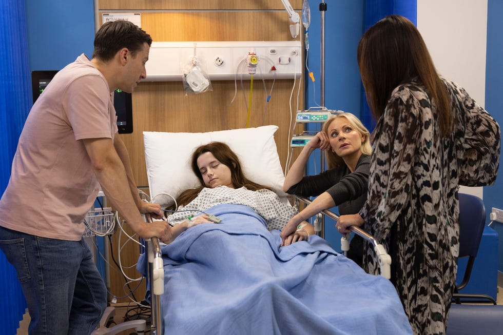 Ryan Connor, Betsy Swain, Lisa Swain, Coronation Street ryan connor, betsy swain, lisa swain, coronation street