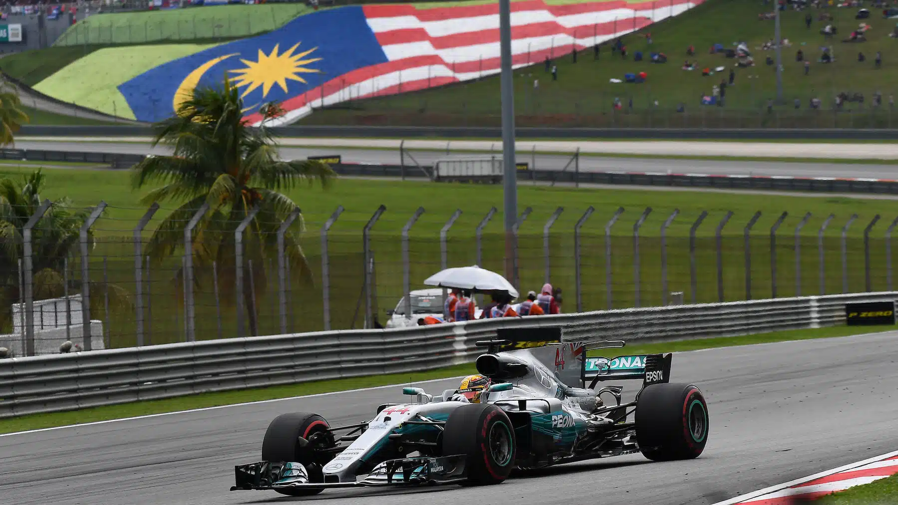 Lewis Hamilton (Mercedes) in the 2017 Malaysian Grand Prix at the Sepang International Circuit