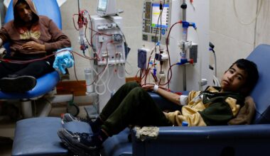 War and shortages push Gaza hospitals to breaking point | Israel-Palestine conflict News