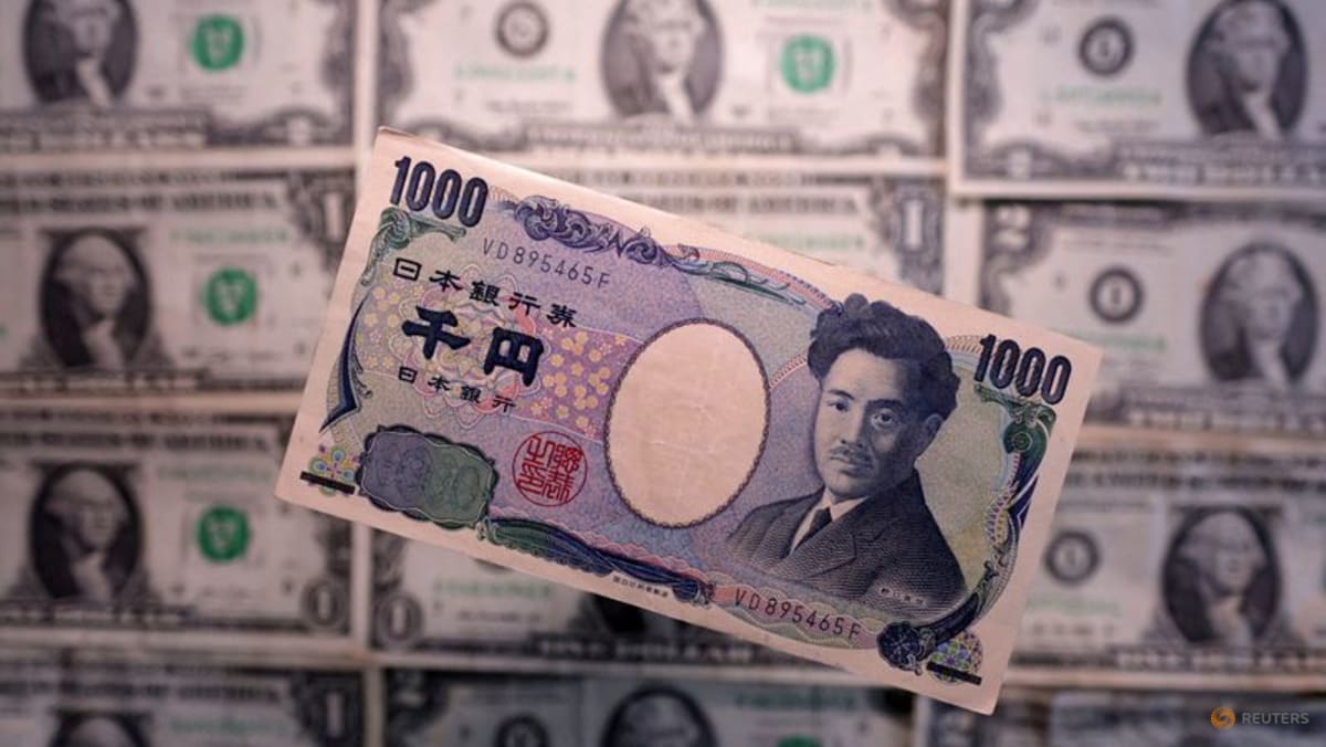 Dollar steady before US inflation data; yen under pressure