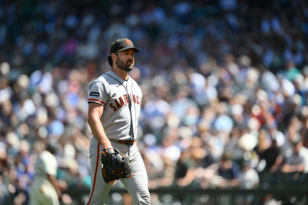 Giants Open To Covering Robbie Ray's Salary
