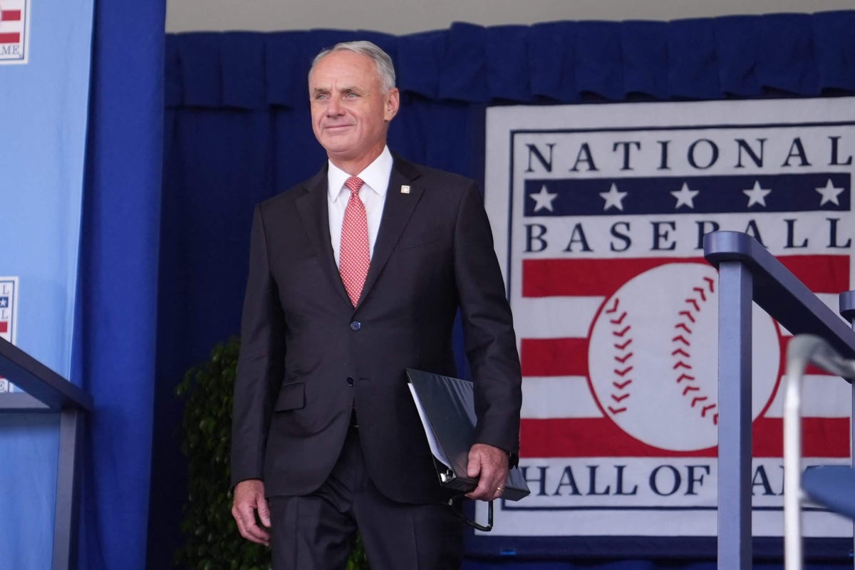 Here’s an idea for MLB, MLBPA: Negotiate the next labor deal at the Hall of Fame