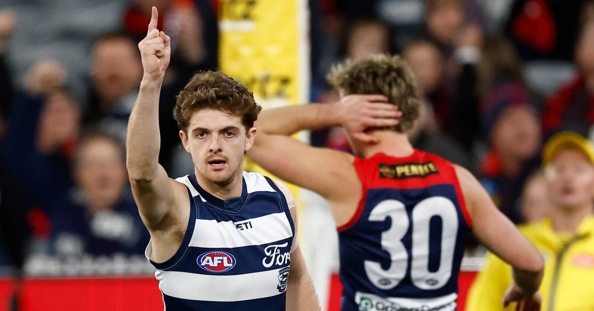 Geelong Cats break Melbourne Demons' MCG domination to keep top six in sight