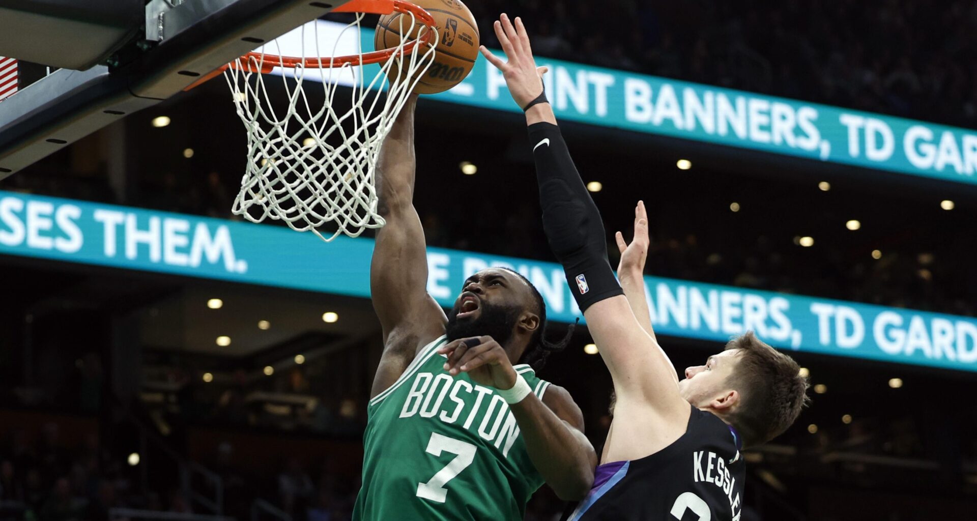 NBA Exec 'Baffled' Jaylen Brown Was Traded to 76ers for Less Than Walker Kessler to Lakers