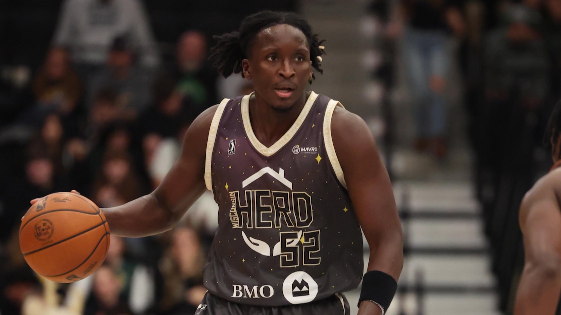Victor Oladipo Visibly Emotional in Photo After Working Out for NBA Scouts in Las Vegas