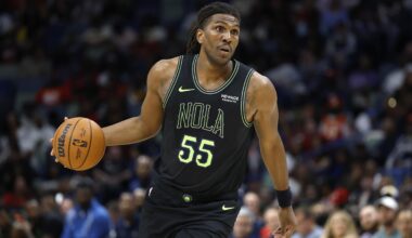 Lakers, Kevon Looney Agree to NBA Free Agent Contract After Ayton Trade, Updated Roster, Salary Cap