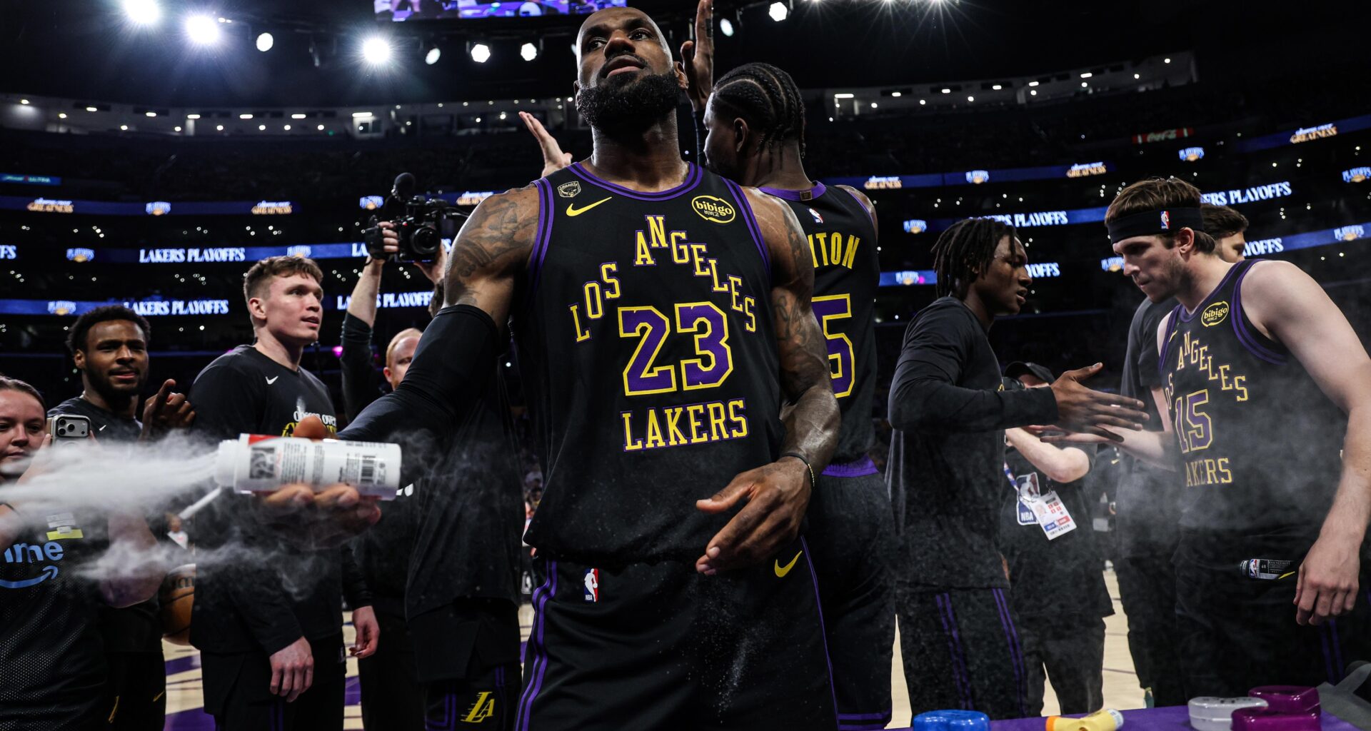 New LeBron Rumors on Cavs, Warriors, Heat, 76ers, Nuggets, T-Wolves 1 Week After Lakers Decision
