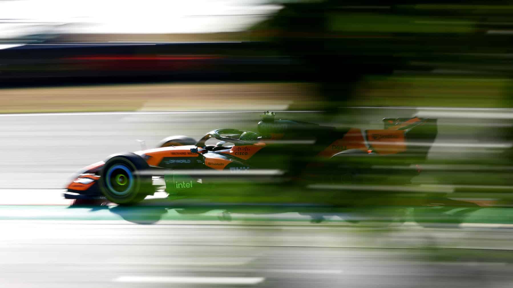 MPH: Decoded - why Russell and Piastri can't keep up with their F1 team-mates