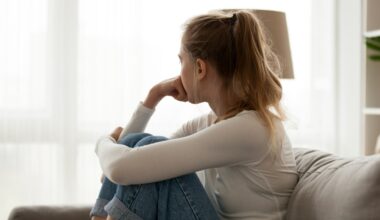 Woman shares embarrassing story of when she had to tell neighbour she could be seen showering through her frosted windows
