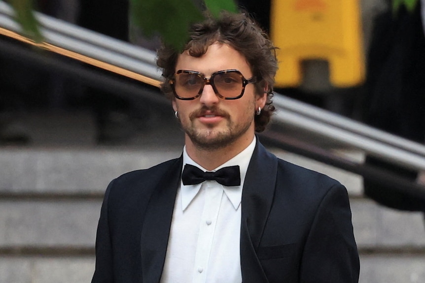 Benson Boone arrives at Madison Square Garden.