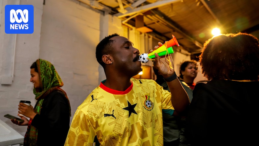 How World Cup watch parties in pubs and cafes became Australia's new favourite hobby
