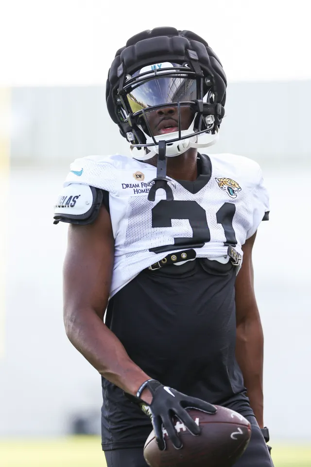 Levi Wallace retiring
