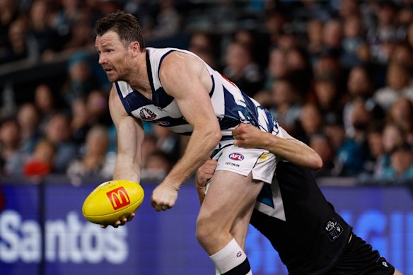 Patty Dangerfield has agreed to terms with Geelong to play on in 2027.