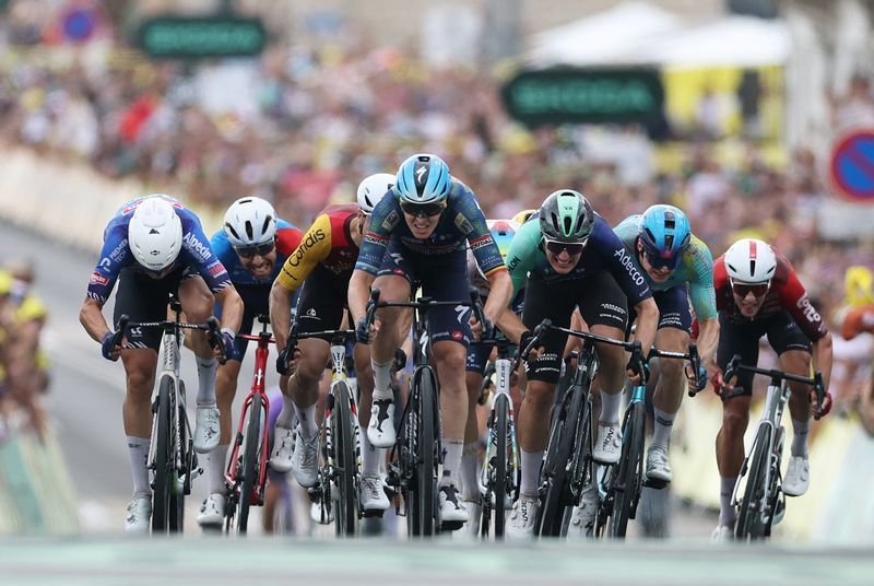 Cycling: Cycling-Triple stage winner Merlier exits Tour de France in stage 15