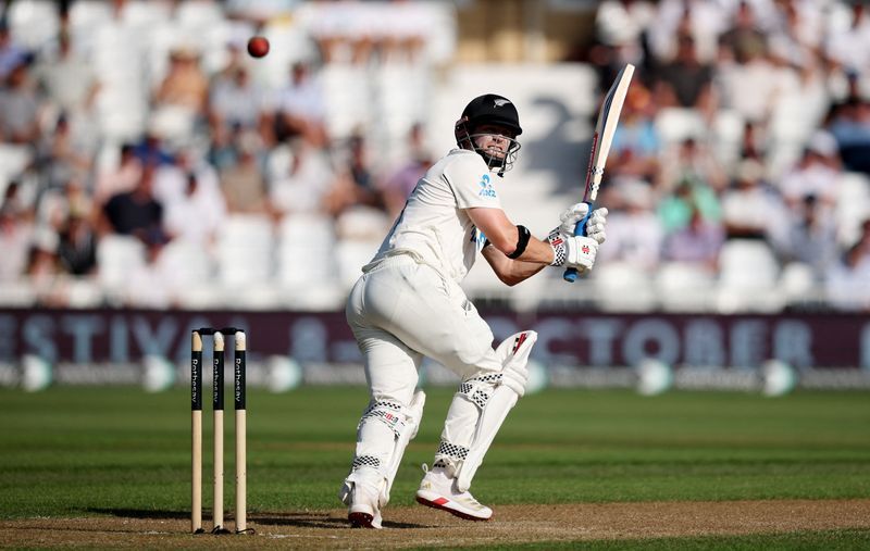 Cricket: Cricket-NZ coach Walter backs Nicholls to continue at number three