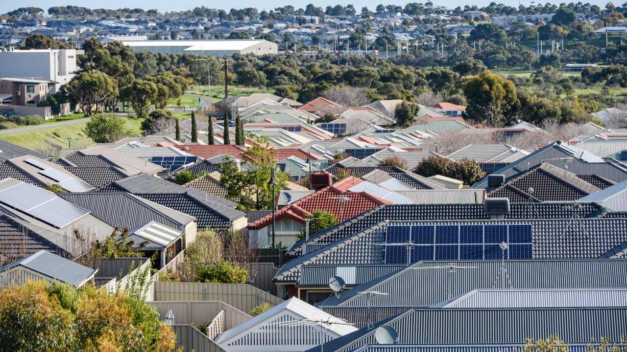 Budget black hole: Victoria's budget surplus to be 'wiped out' Labor's negative gearing tax changes