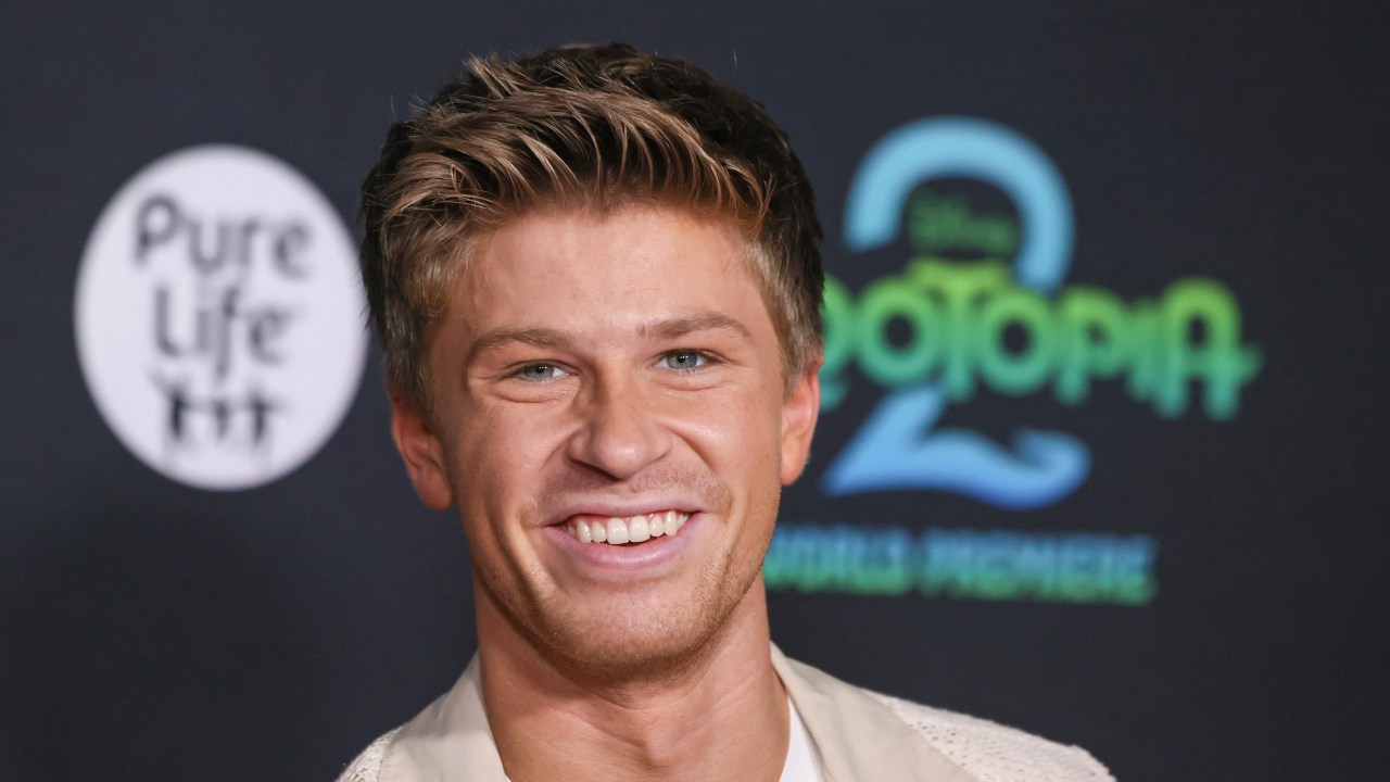 Robert Irwin invites Taylor Swift and Travis Kelce to enjoy luxurious honeymoon stay at Australia Zoo