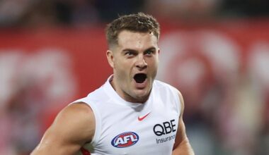 AFL teams and expert tips for round 18: Fremantle Dockers and Sydney Swans name line-ups for top-of-table clash