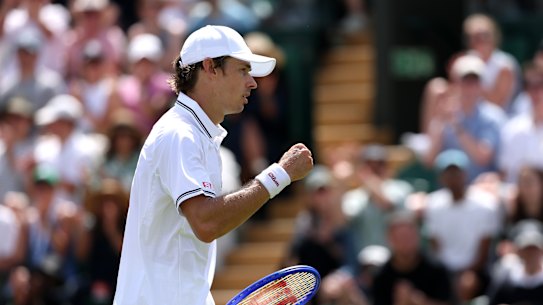 Alex de Minaur has won his round one Wimbledon match in straight sets.