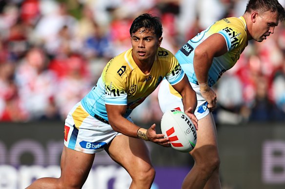 Keano Kini had a field day targeting the Dragons middle.