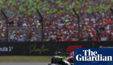 Kimi Antonelli denies Lewis Hamilton in action-packed British GP sprint race | Formula One 2026