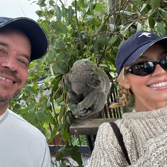 Sweeney couldn’t stop smiling after meeting a koala.