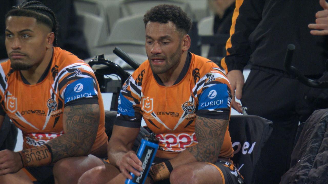 NRL 2026: Apisai Koroisau suffers torn pec in Wests Tigers loss to the Dragons, injury update, highlights