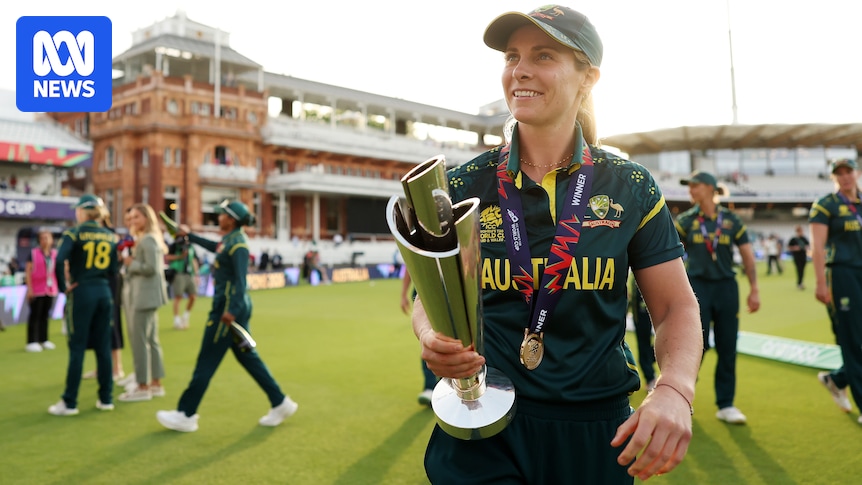 Sophie Molineux praised after leading Australia to Women's T20 World Cup win