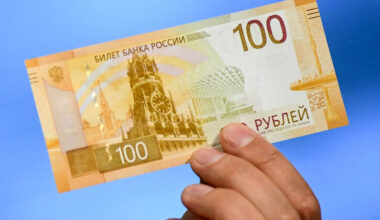 ‘Significant Problems’ in Russian Banking System as Public Withdraws Cash en Masse