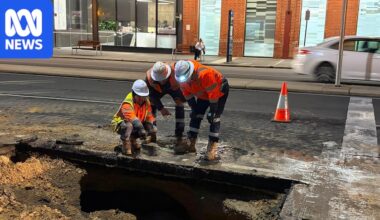 Burst water main causes power outages and disruptions in Adelaide CBD