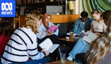 From Book Doof to bedazzling, social reading is all the rage