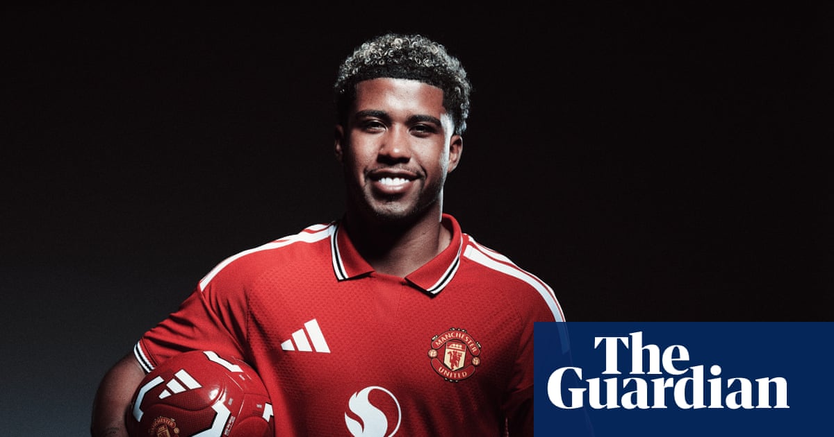 Why did Manchester United pay Chelsea £48m for Andrey Santos? | Manchester United